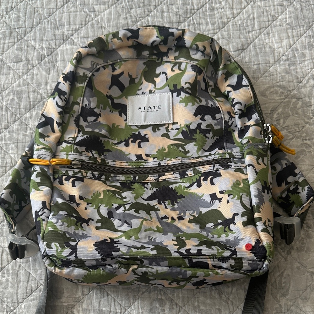 STATE mini kane Kids Camo Dinosaur Backpack